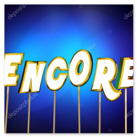 Pubblico in piedi in applauso a fine concerto