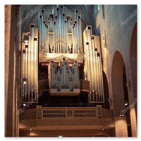 Coro in cattedrale illuminata